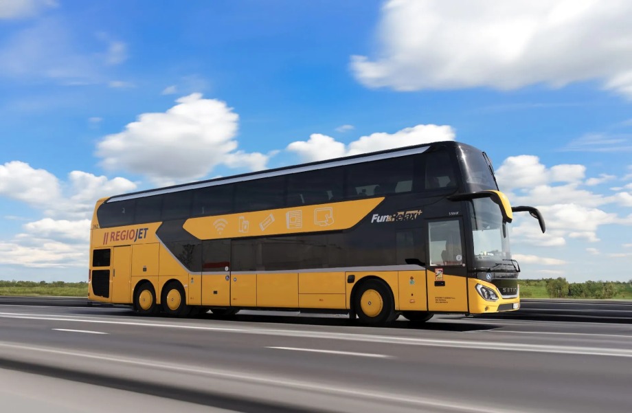 Újabb emeletes Setra luxusbuszokkal bővíti flottáját a RegioJet 2 rjsetra3