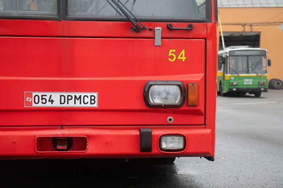 Harmincnégy év után búcsúznak az utolsó cseh várostól is a Škoda 15 Tr trolibuszok 5 054 027 1