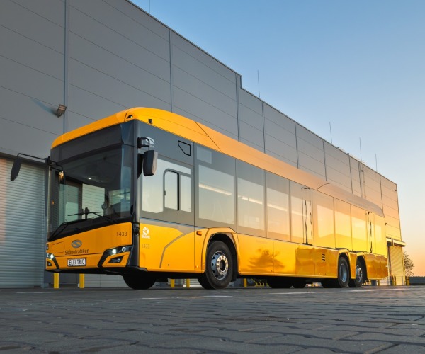 A Solaris tovább erősíti jelenlétét Svédországban háromtengelyes elektromos buszával