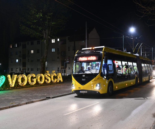 Harminchárom év után ismét trolibusz köti össze Szarajevó belvárosát Vogošćával