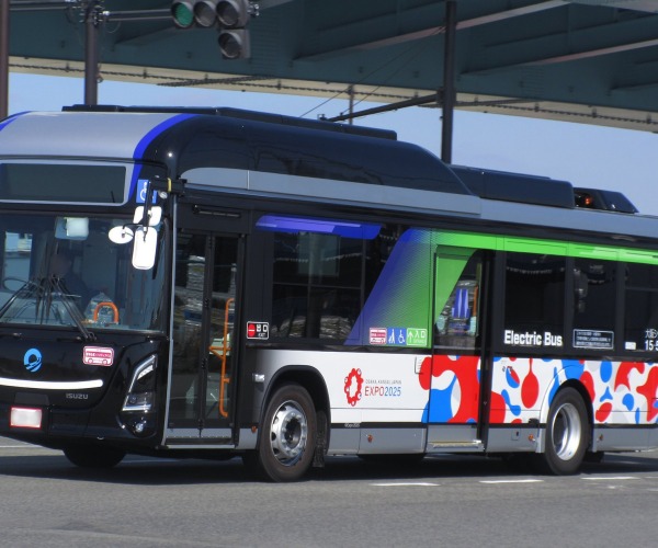 Az Isuzu elektromos buszai szállítják a 2025-ös oszakai világkiállítás látogatóit