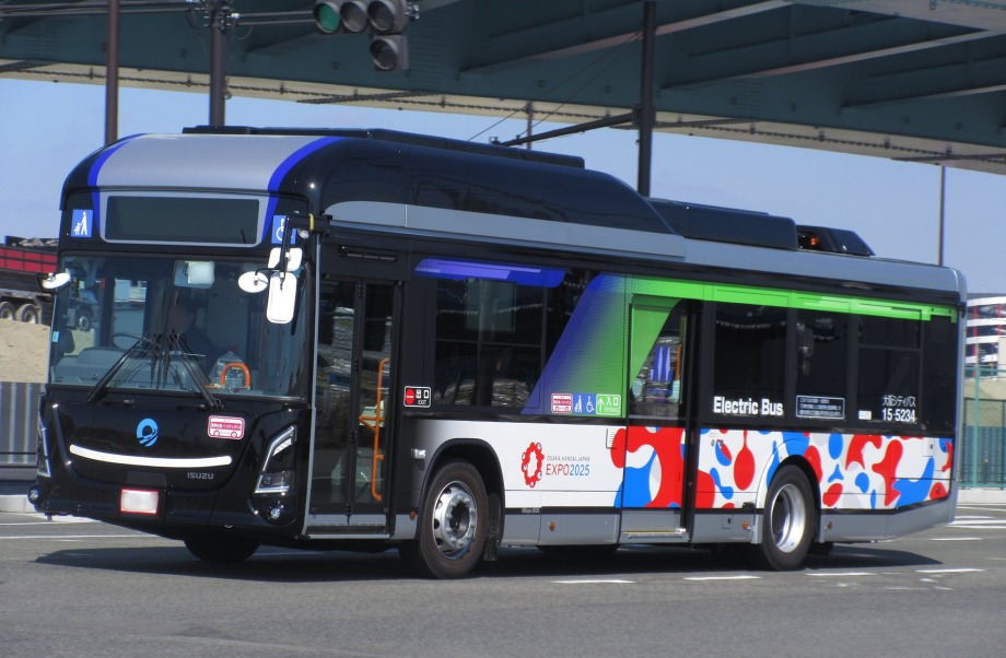 Az Isuzu elektromos buszai szállítják a 2025-ös oszakai világkiállítás látogatóit