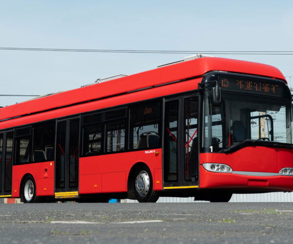 Hamarosan forgalomba állnak a BKV Nápolyból vásárolt Ganz-Solaris trolibuszai