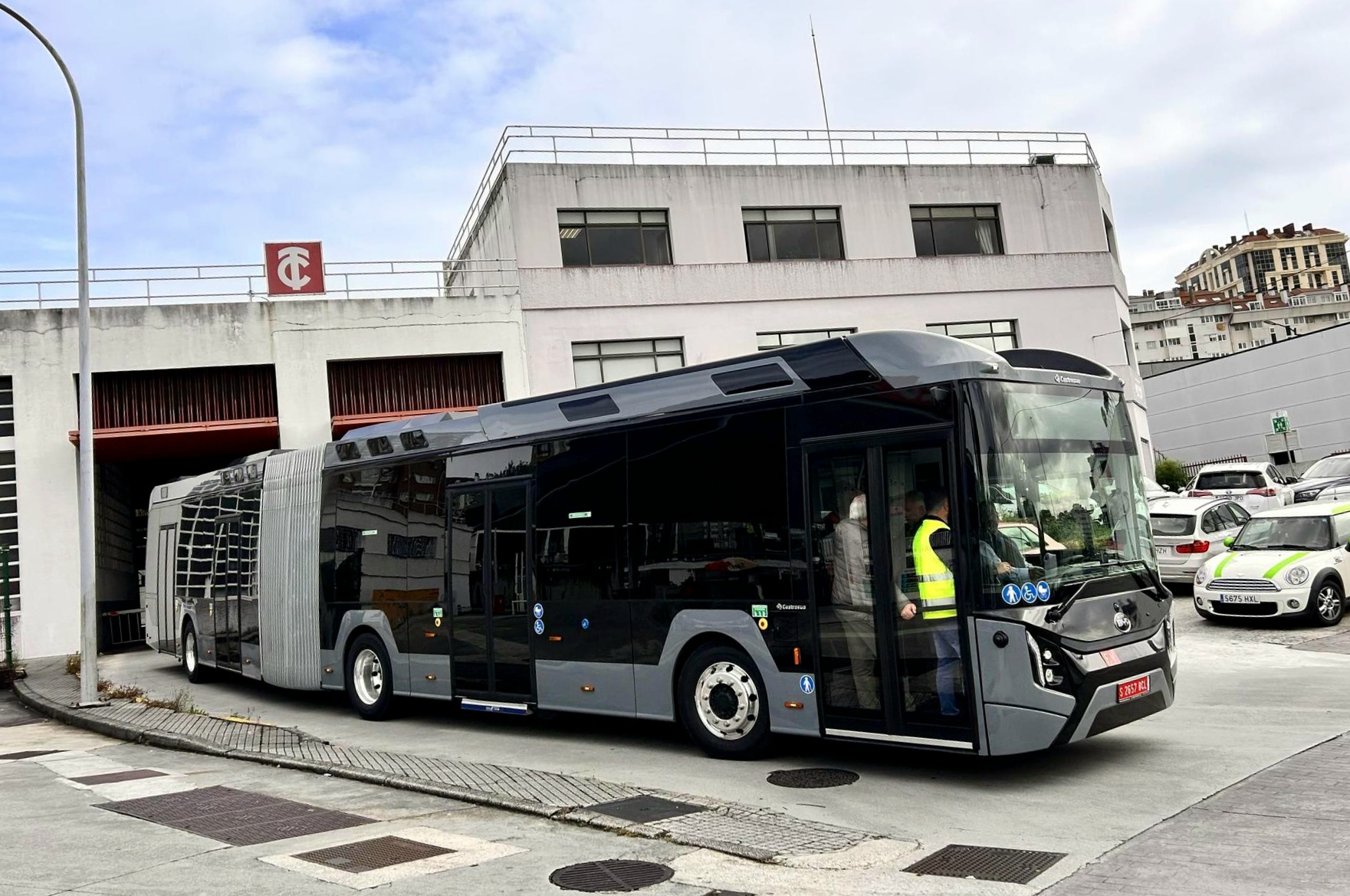 BYD alvázra adaptált csuklós villanybusz érkezik a Castrosua kínálatába
