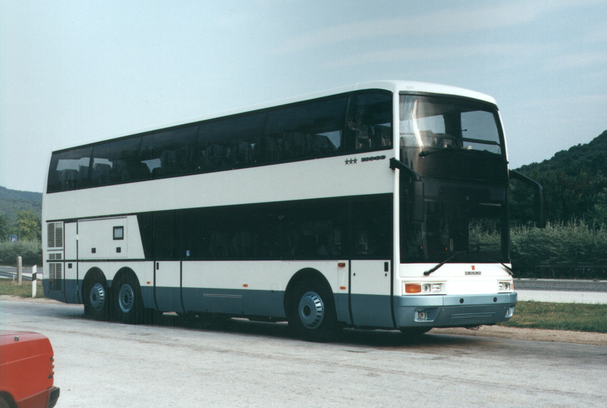 E99 001