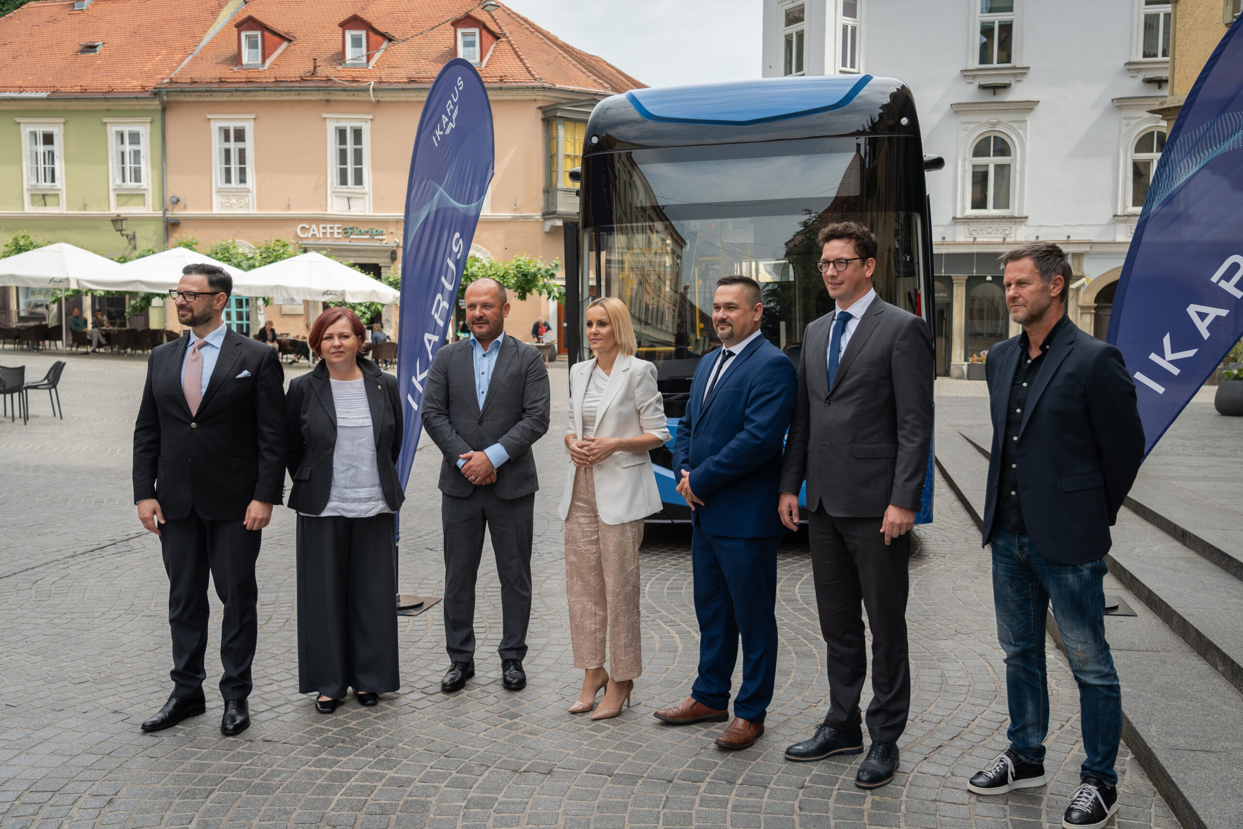 Szakmai és politikai szereplők is megjelentek a záróeseményen - középen Nuška Gajšek ptuji polgármester asszony