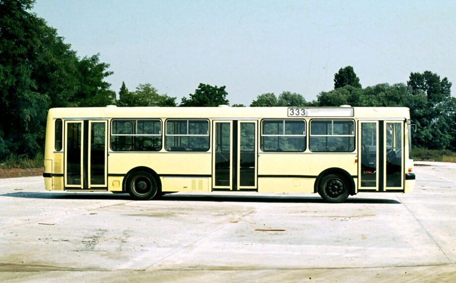 Ikarus 413.K1