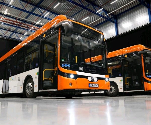 Az Ebusco ma sincs jobb helyzetben, mint egy éve – továbbra is a csőd szélén billeg a holland buszgyártó