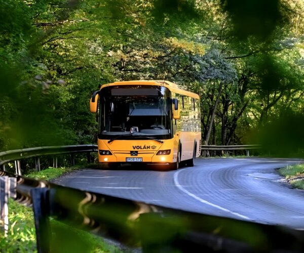 ÉKM: folyamatban van három vármegyében a helyközi buszjáratok kiszervezésének előkészítése