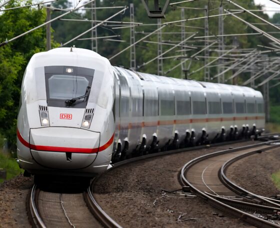 SOR és Iveco buszok váltják a vonatokat a Hamburg–Berlin vonalon – jön a 2,2 milliárd eurós felújítás