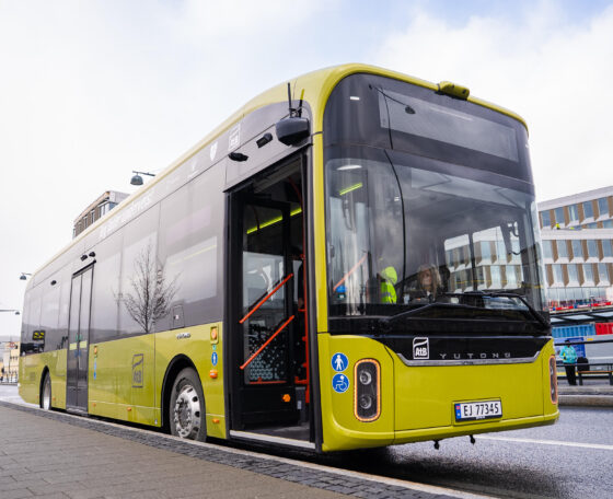 Először alkalmaznak Norvégiában vezeték nélküli menet közbeni töltést utasforgalomban