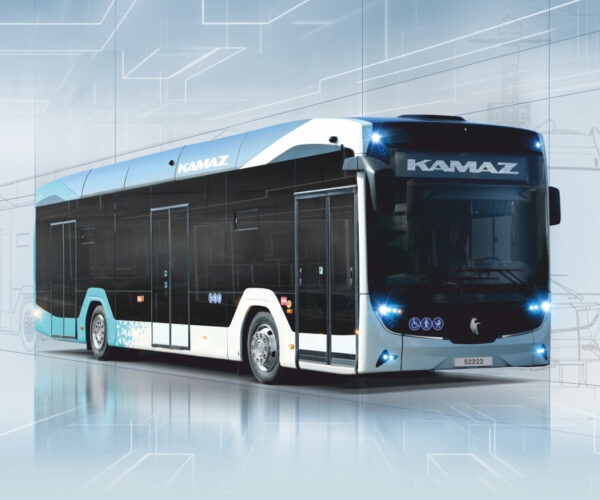 Hivatalosan is bemutatta újgenerációs városi villanybuszát a KAMAZ
