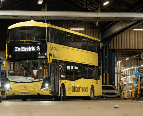 Rekordösszegű beruházás: 7500 milliárd forintnyi fontból újul meg Anglia vidéki közösségi közlekedése