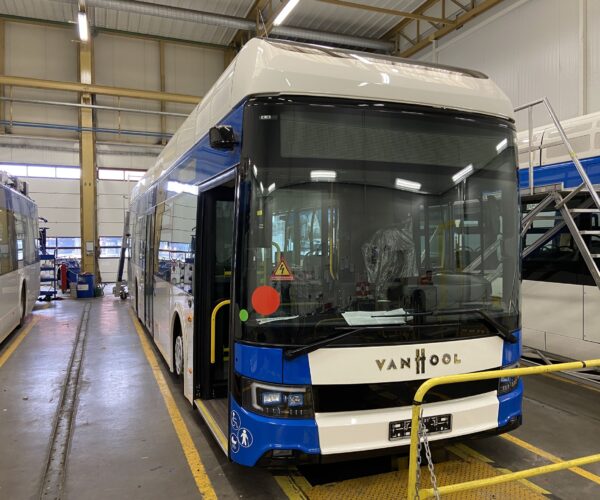 Árverésen a Van Hool Kerpen számára szánt, sosem leszállított A12 FC hidrogénbuszai