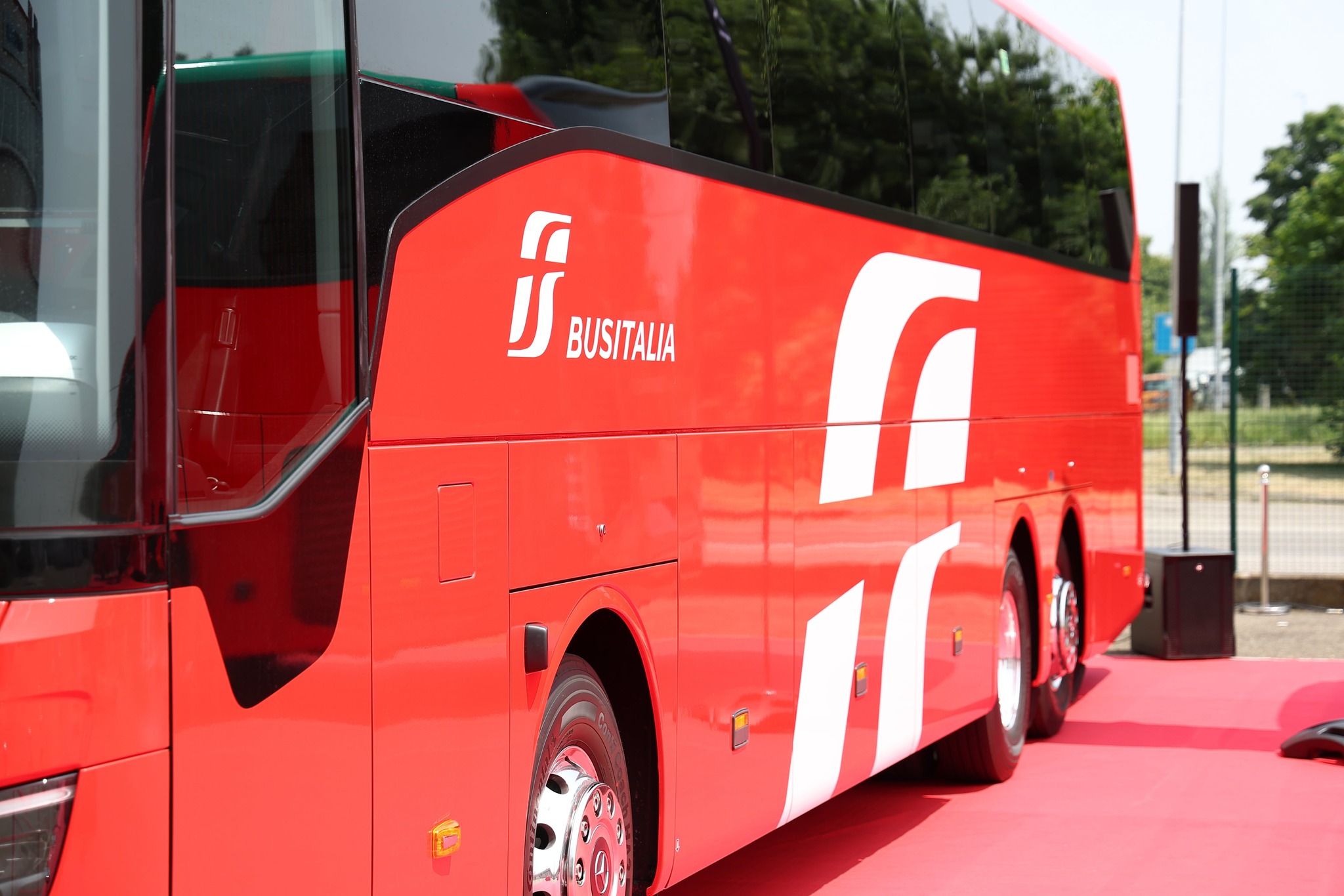 A Trenitalia közúti leányvállalata 111 Mercedes-Benz és Setra autóbuszt szerez be vasútpótló és interregionális feladatokra 5 506306144 1264575179001447 8760287133879418619 n