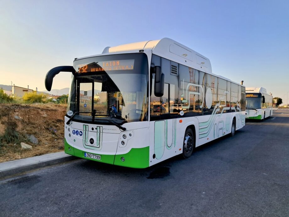 Megkezdték szolgálatukat Athénban az első CNG-hajtású Menarinibusok