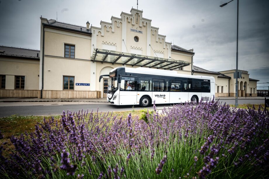 Hajdúszoboszlón állt forgalomba a Volán húszdarabos Ikarus 120e szériájának újabb példánya