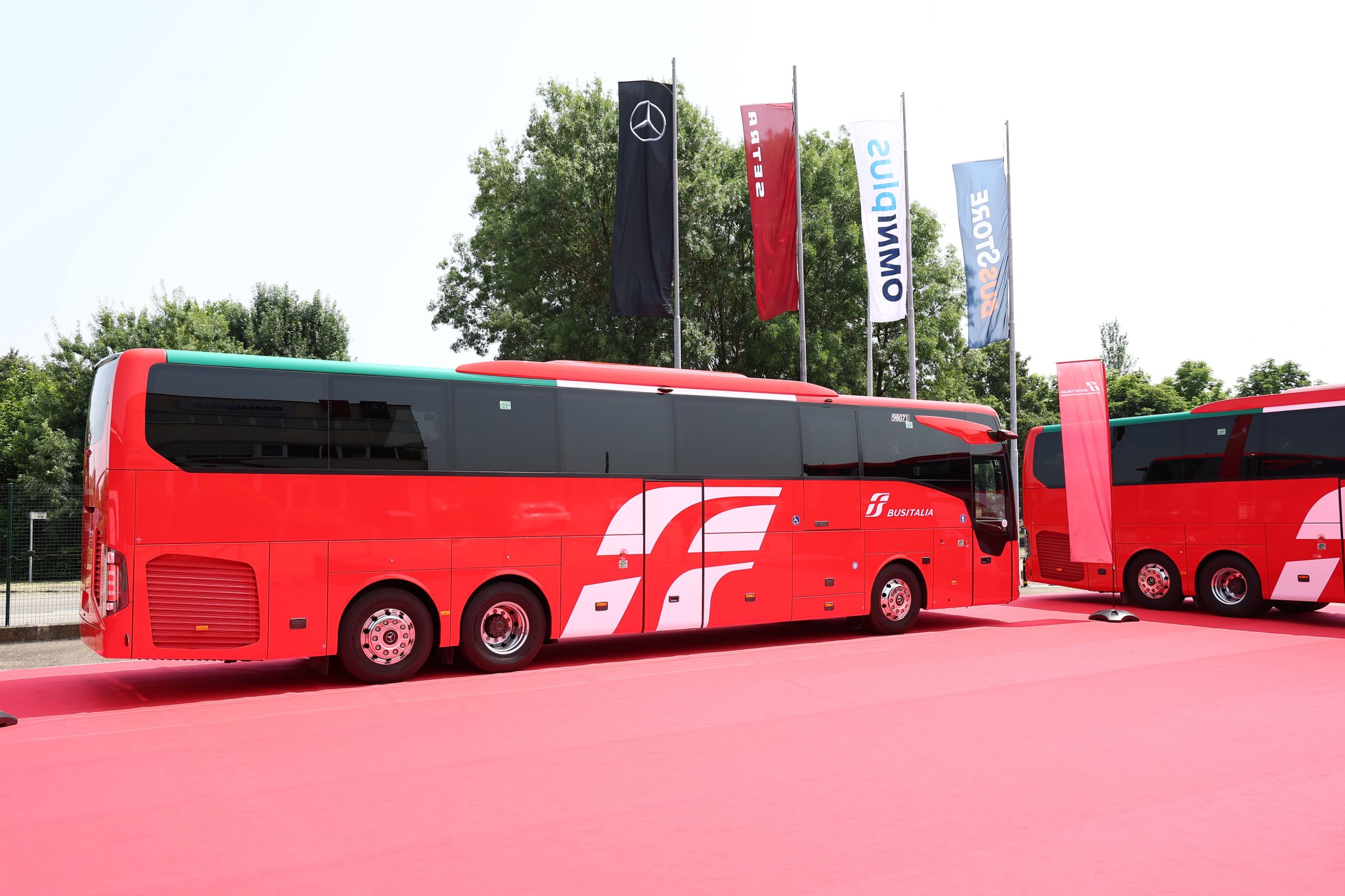 A Trenitalia közúti leányvállalata 111 Mercedes-Benz és Setra autóbuszt szerez be vasútpótló és interregionális feladatokra 3 Busitalia 2 scaled 1