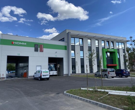 Budaörsi buszparadicsom – a Daimler Buses auditálta a HOMM Kft. új szolgáltató központját