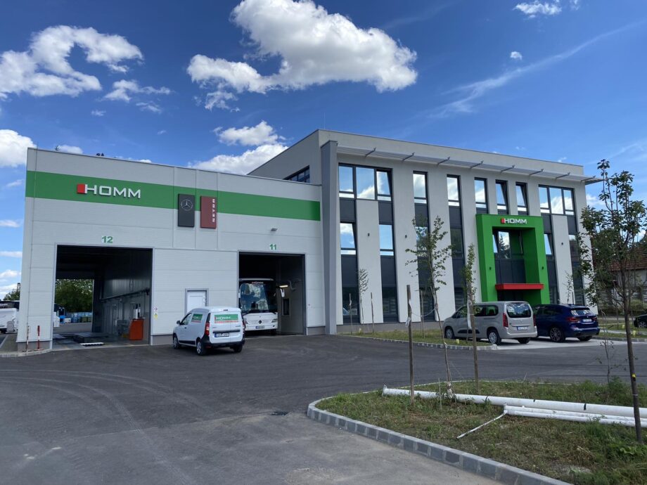 Budaörsi buszparadicsom – a Daimler Buses auditálta a HOMM Kft. új szolgáltató központját