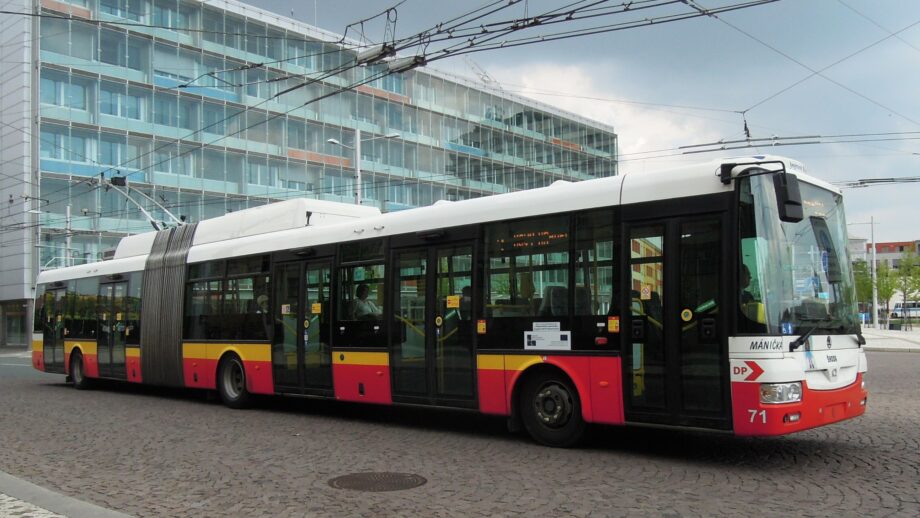 Hradec Kralove Skoda 31Tr SOR 02