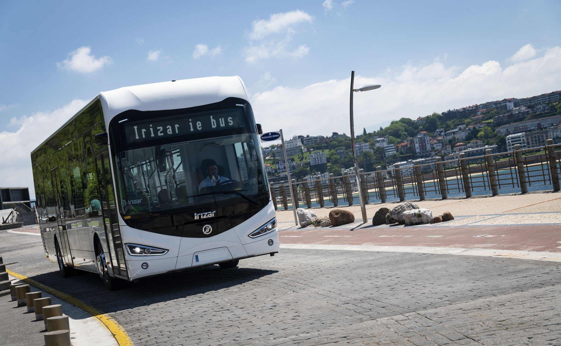 Újabb svájci villanybusz-megrendelést kapott az Irizar