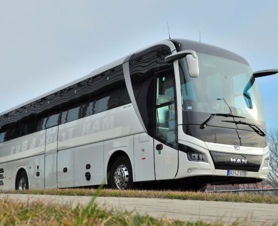 Új MAN Lion’s Coach turistabusszal frissítette flottáját a Szalai-Busz Kft.