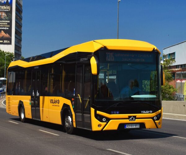 Kommunikáció „ezerrel” – több mint másfél év szünet után ismét van mit átadni