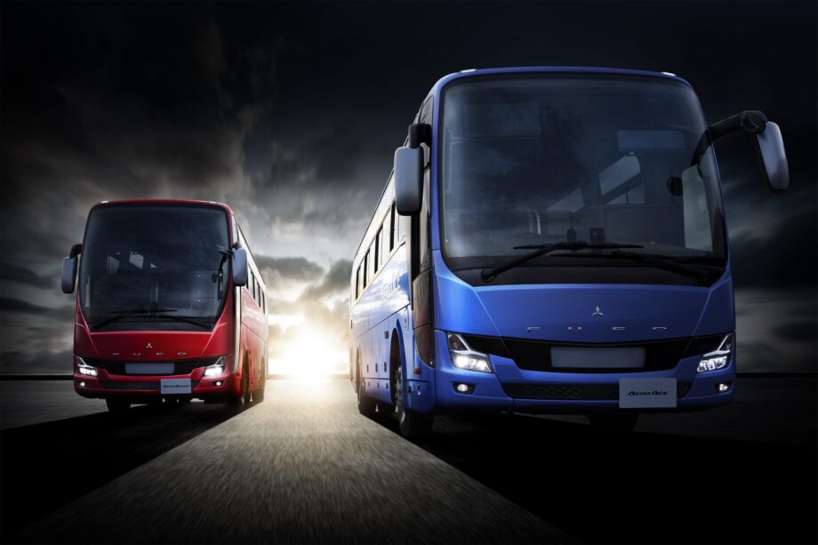 mitsubishi fuso aero queen ace nyitokep 1920x1280 1