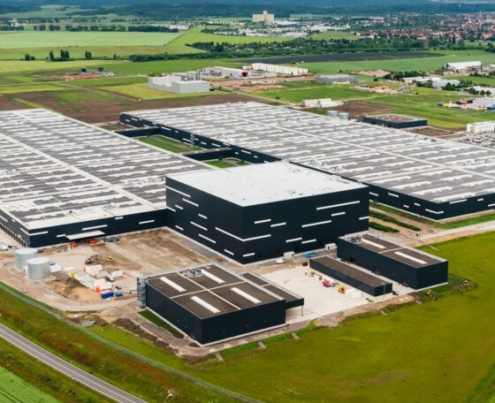 Félmilliárd euróból épült fel a Daimler Truck új globális alkatrészközpontja Halberstadtban