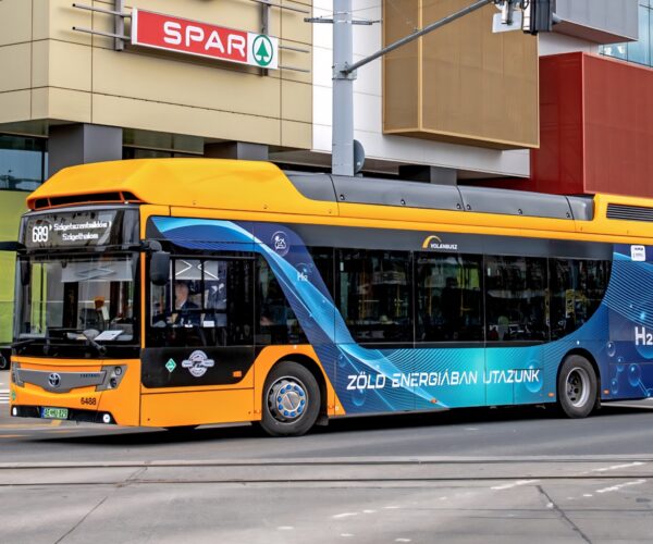 Érvénytelen ajánlatok miatt meghiúsult a Volán hidrogénbusz-beszerzése
