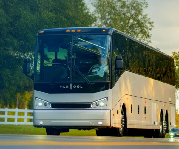 A Van Hool buszai húzzák Észak-Macedónia amerikai exportját