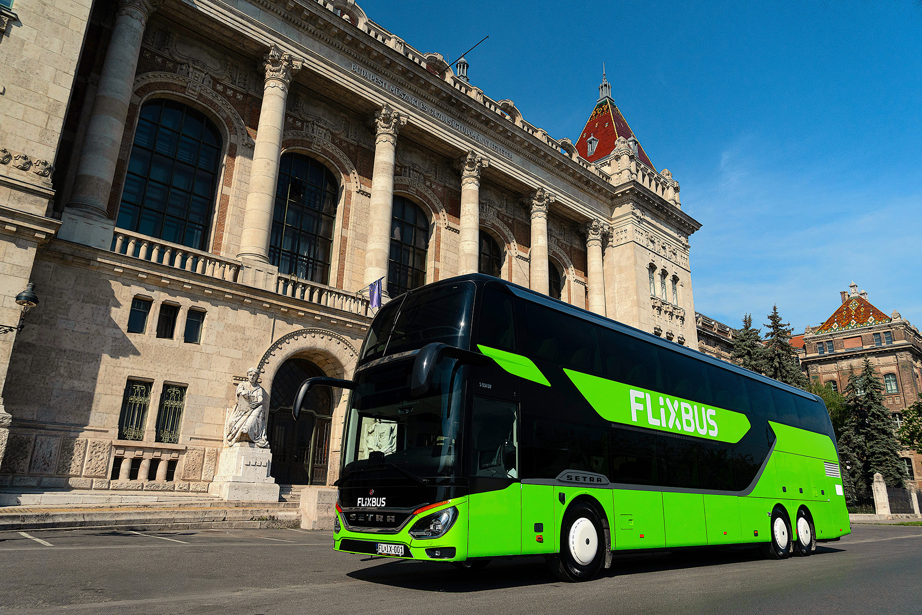 Járatbővítések a FlixBus magyarországi nyári menetrendjében
