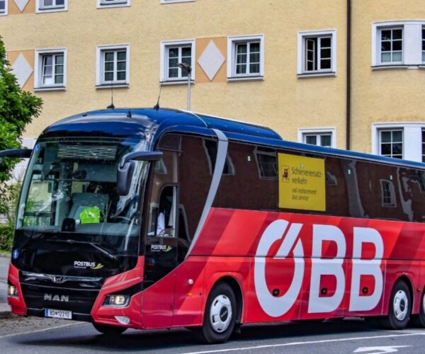 Új alapokra helyezi a vonatpótló buszok működését az ÖBB