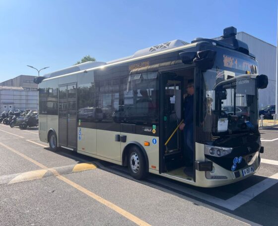 Párizsban is kipróbálják a Karsan önvezető elektromos midibuszát