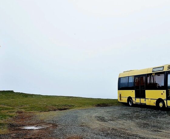 Így lett Izland legészakibb szigetének első „turistabusza” egy Ikarus E91-es