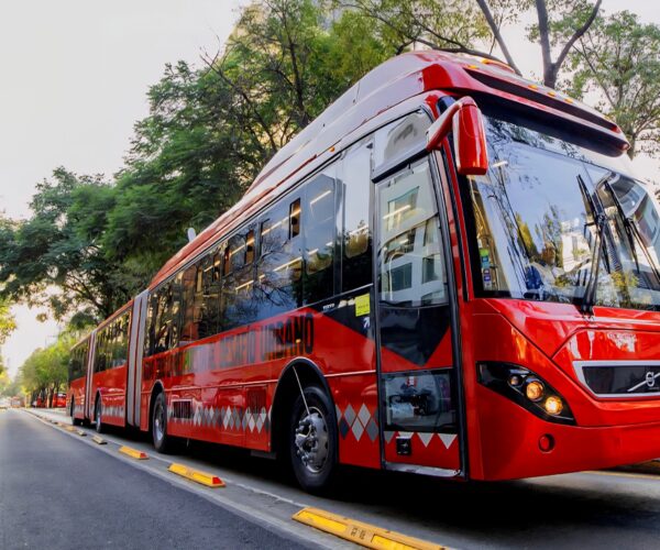 Húszéves a mexikóvárosi Metrobús – a világ egyik legnagyobb BRT-hálózata