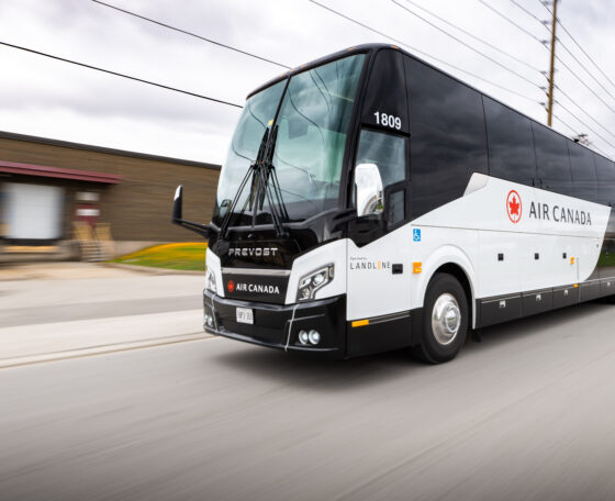 Bővíti luxusbuszos szolgáltatását az Air Canada: Kingston is felkerült a térképre