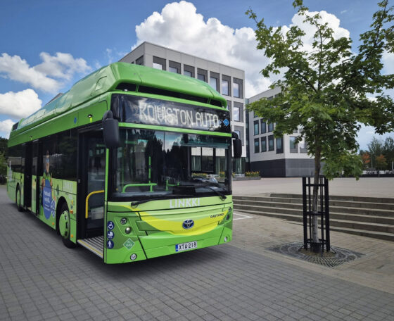 Leszállította első öt finnországi rendeltetésű hidrogénbuszát a CaetanoBus