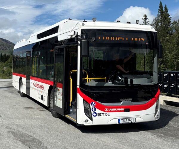 Napokon belül szolgálatba állnak az első svédországi Scania Fencer f1 villanybuszok