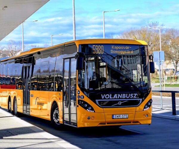 Új előírások születtek az elektromos rollerek Volán-járatokon történő szállítására