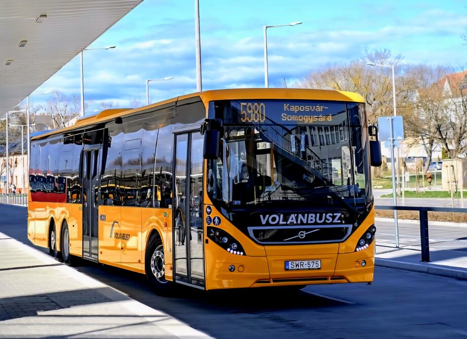 Új előírások születtek az elektromos rollerek Volán-járatokon történő szállítására