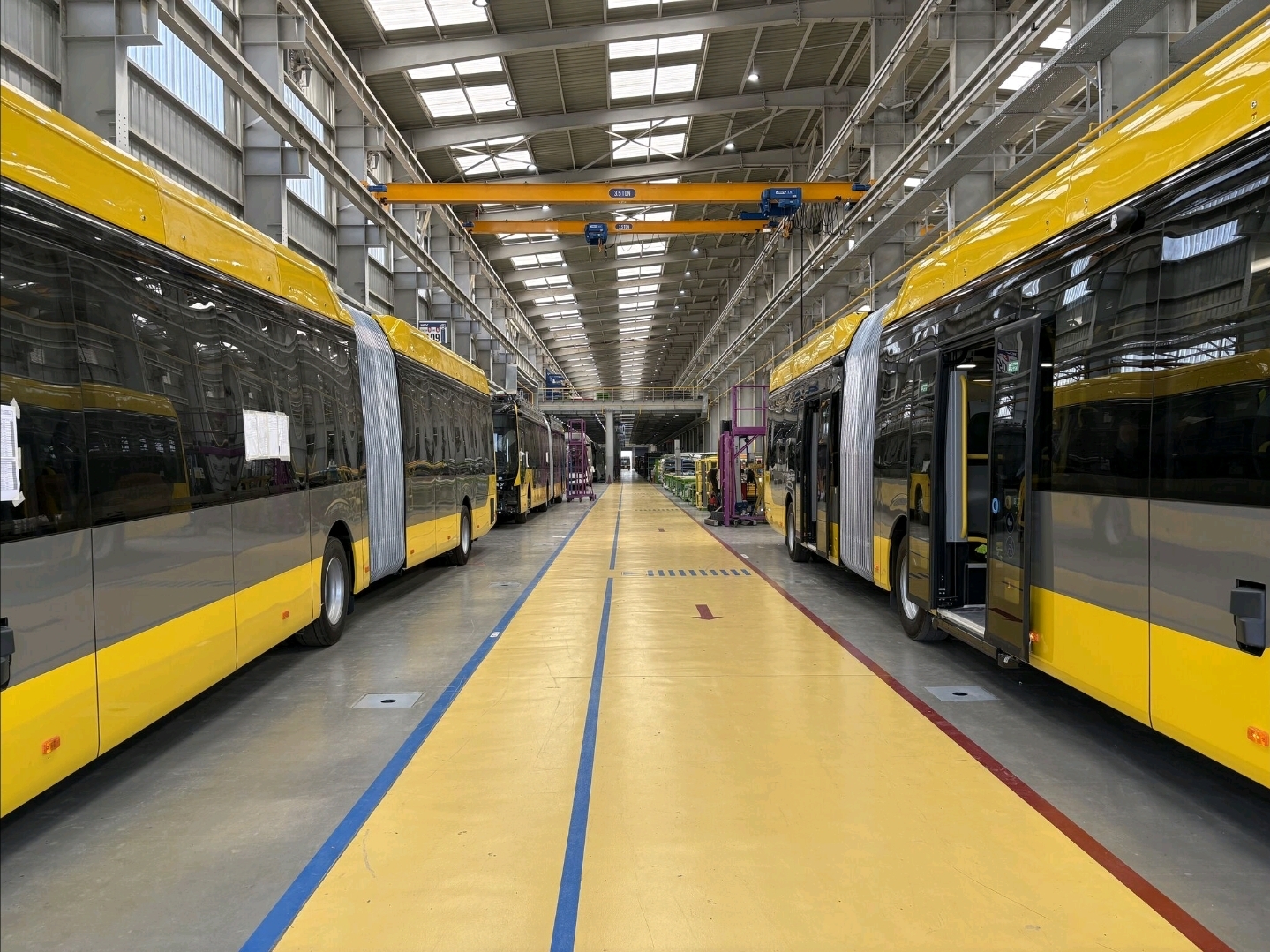 Új korszak a Volvo Buses európai elektromos buszgyártásában – átadták az MCV új kairói üzemét 5 Screenshot 20250917 124649 LinkedIn