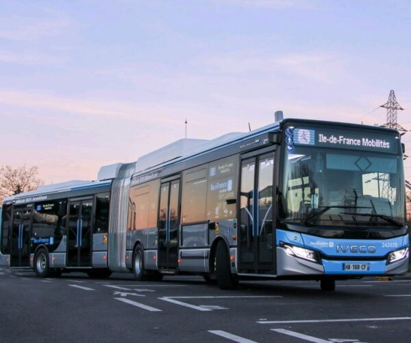 Kiegyensúlyozott átállás: biometánnal és villannyal zöldül Párizs 10 ezer darabos buszflottája