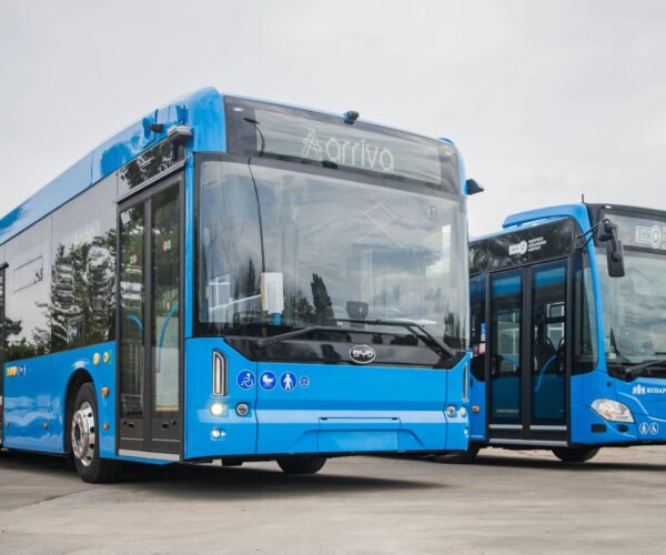 Mobilitás mindenkinek: a közösségi közlekedés központi szerepe Európában