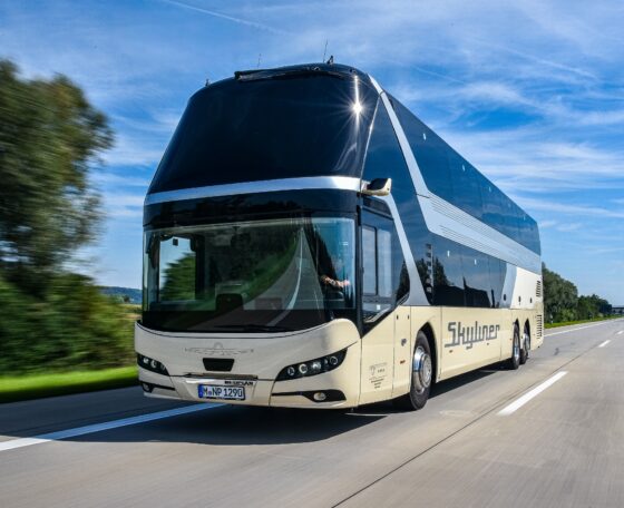 Limitált szériás különkiadást kap a Neoplan Skyliner