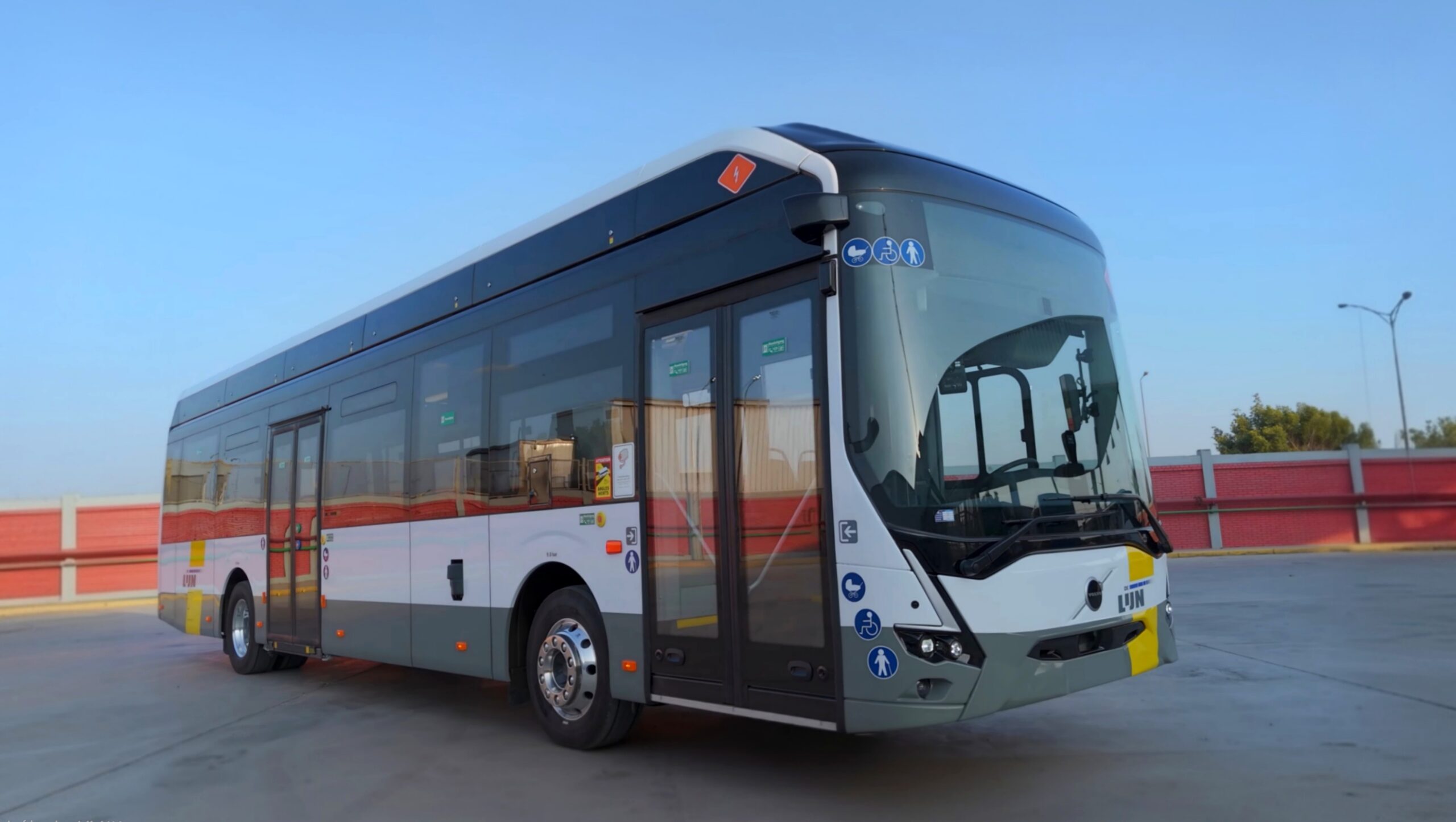 Új korszak a Volvo Buses európai elektromos buszgyártásában – átadták az MCV új kairói üzemét 9 videoplayback21 scaled