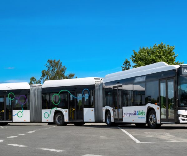 55 Solaris midit és duplacsuklós villanybusz-óriást vásárol a Transdev holland koncessziójához