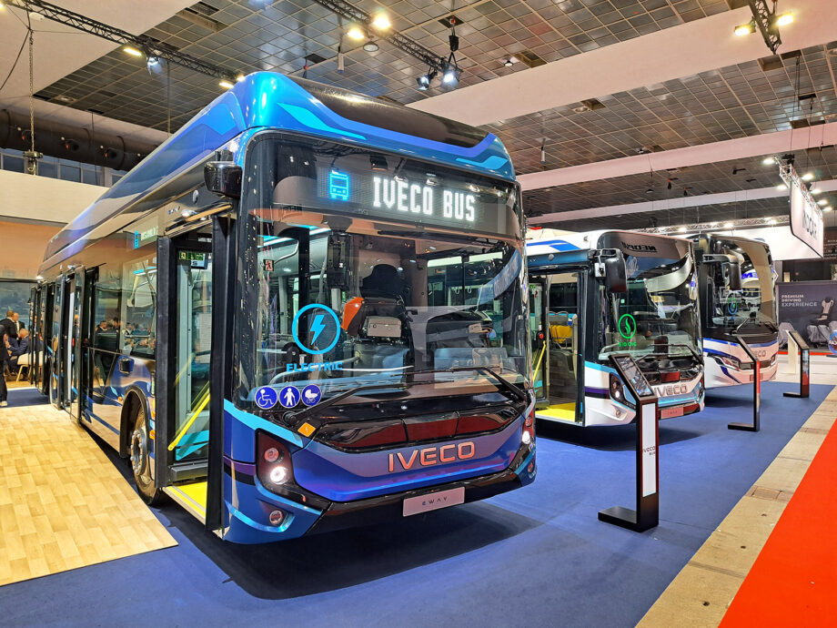 Busworld Europe 2025: a mini- és midibuszos szegmensben erősít az Iveco Bus 1 20251006 190600b