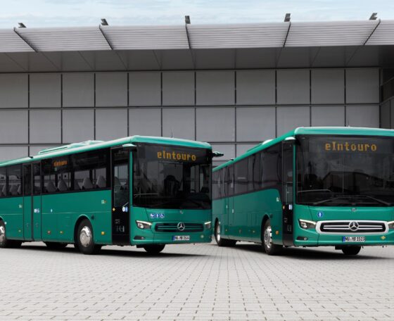 Helyközi villanybusszal és új akkutechnológiával érkezett a Daimler Buses a Busworldre